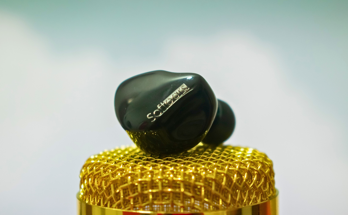 SOFTEARS STUDIO 4 IEM Review: Arghadeep Misra's Take