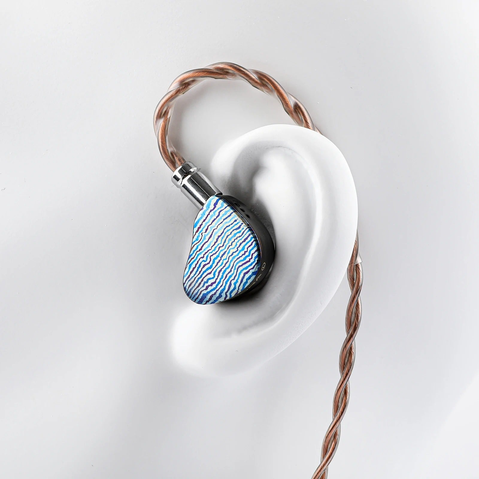 7HZ Aurora IEM - The Audio Store