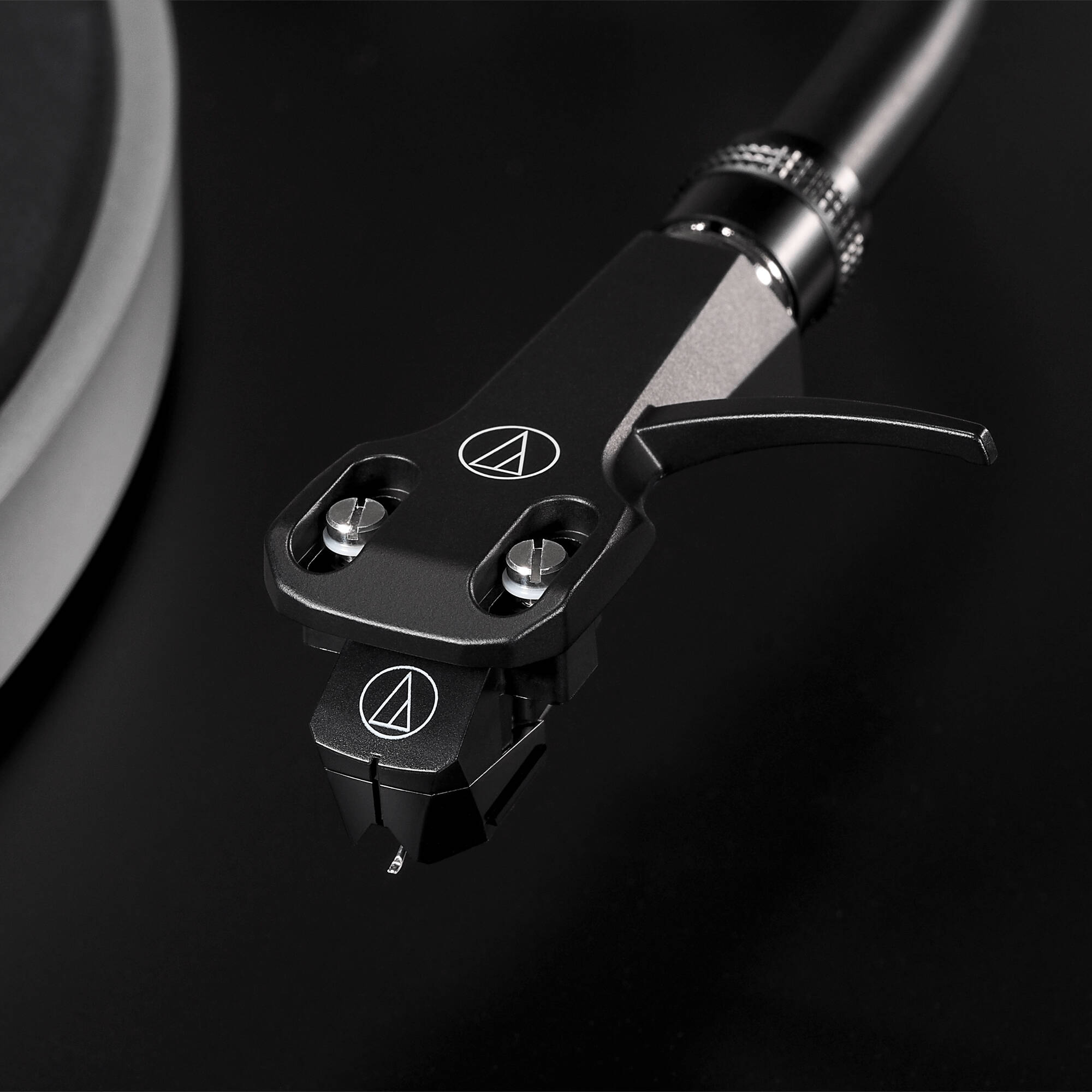 Audio-Technica AT-LP5X Fully Manual Stereo Turntable - The Audio Store