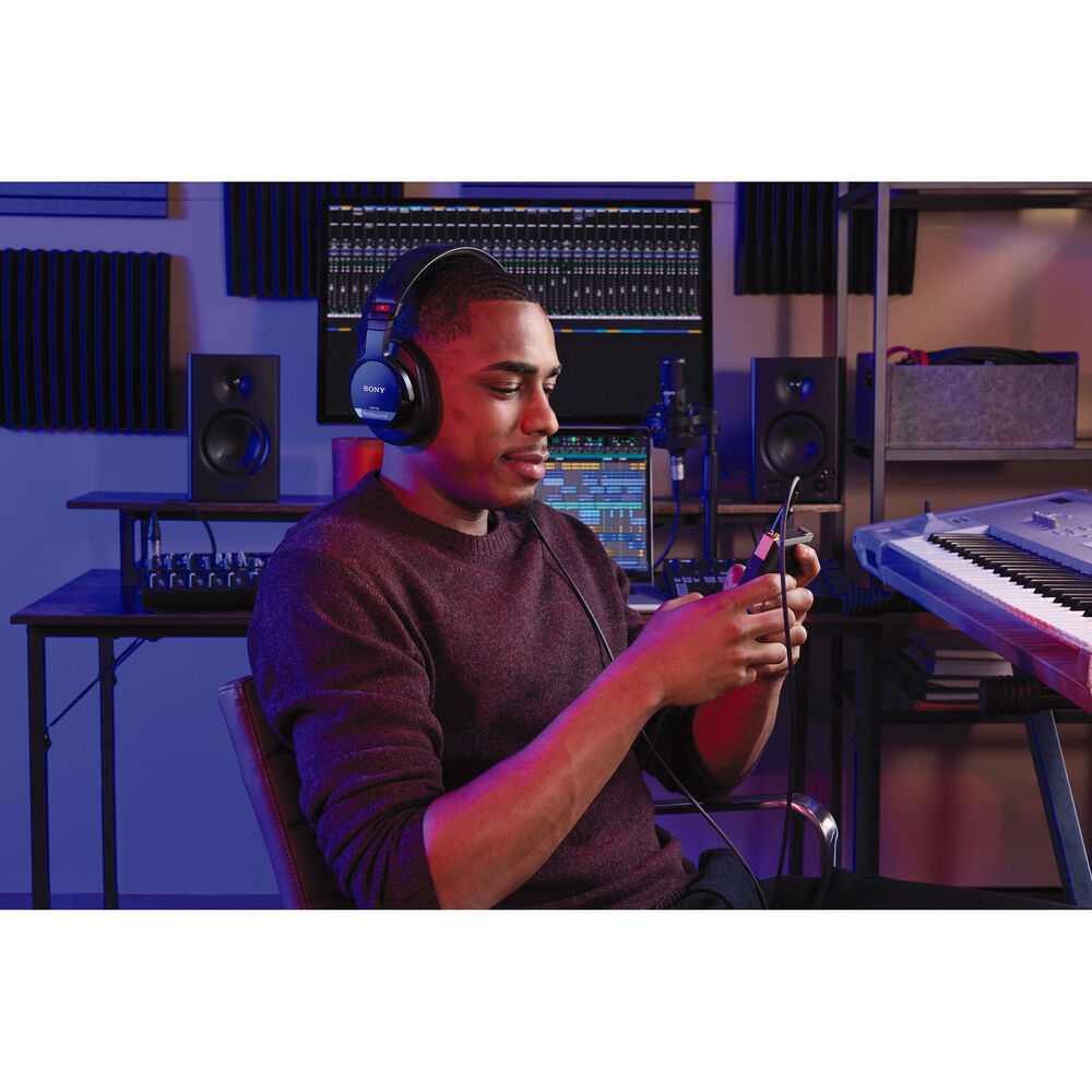 Sony MDR-M1 Closed Back Headphones - The Audio Store
