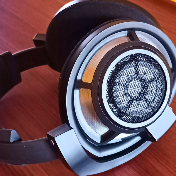 Sennheiser HD 800S Headphones Review Indranil Mitra s Take