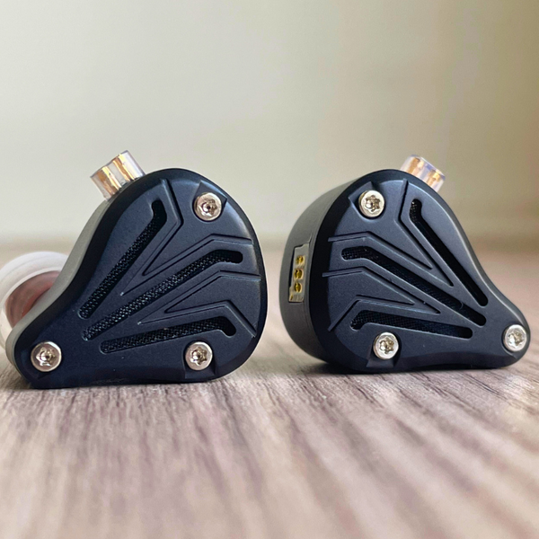 TRN BAX PRO In-Ear Monitors Review: A Detailed Analysis