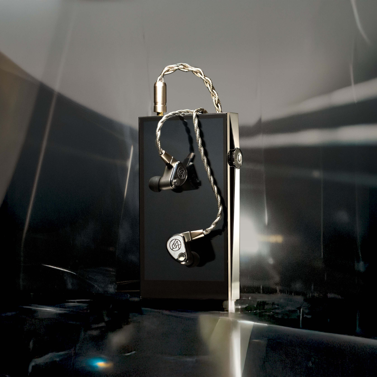 64 Audio TWELVE Ti IEM