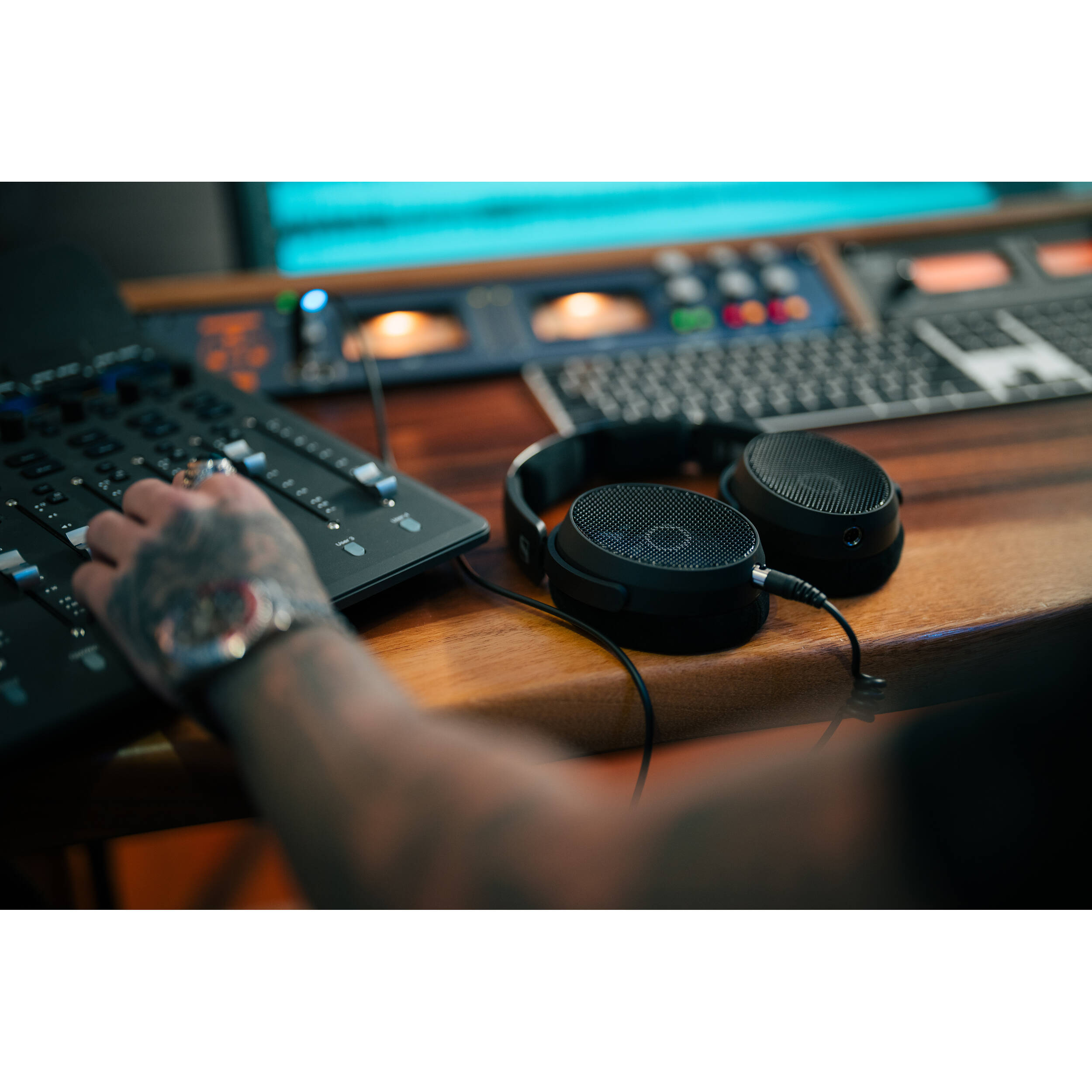 Sennheiser HD 490 PRO Plus Open Back Professional Reference Studio Headphones