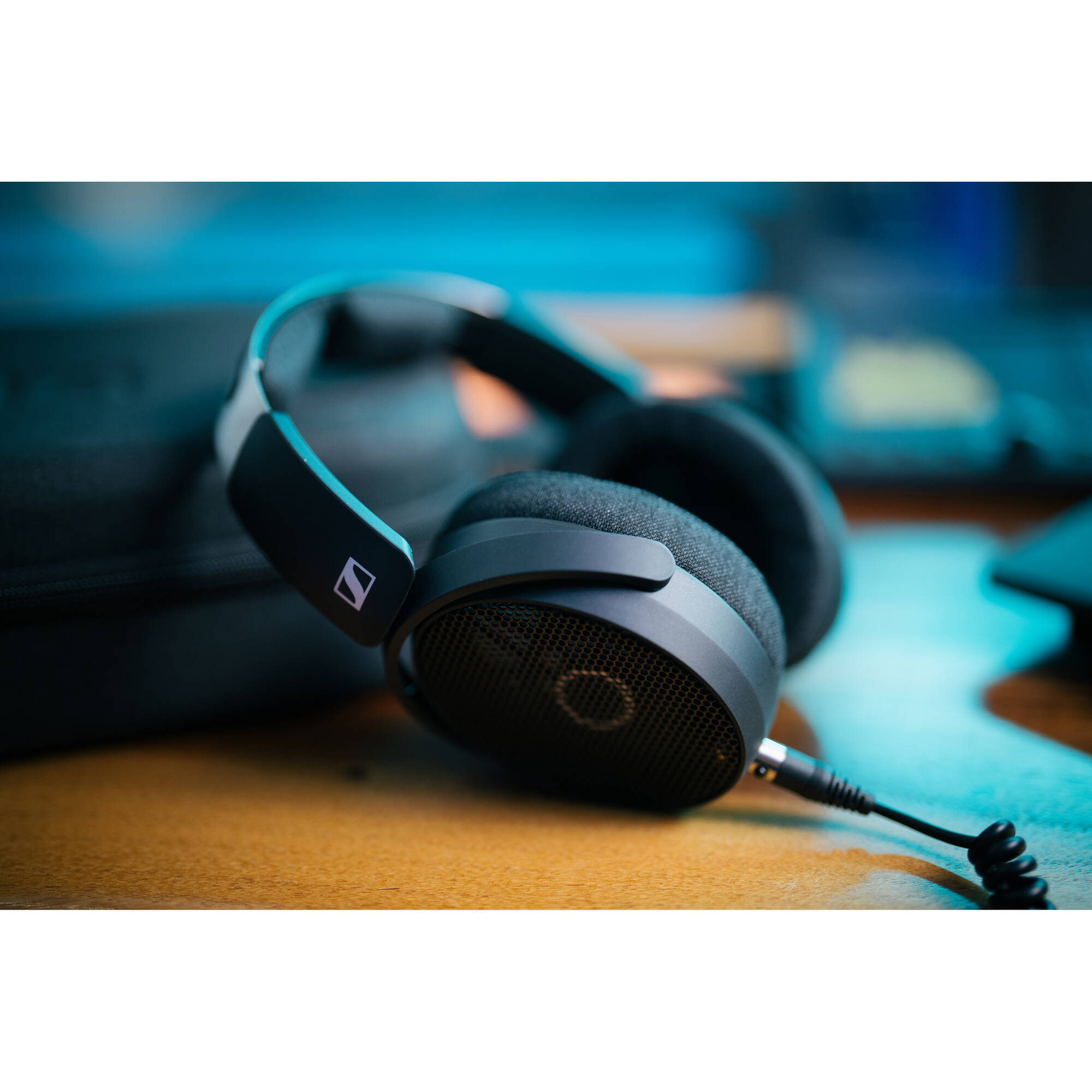 Sennheiser HD 490 PRO Plus Open Back Professional Reference Studio Headphones
