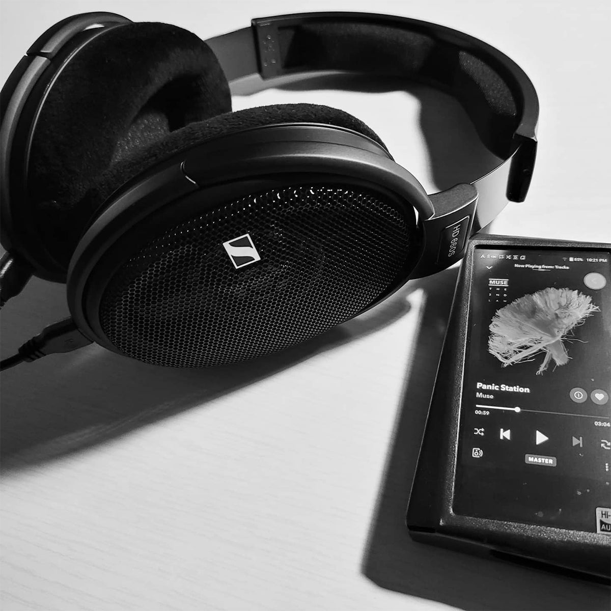 Audio Experience At Home Program - Sennheiser HD 660S Open Back Headphones