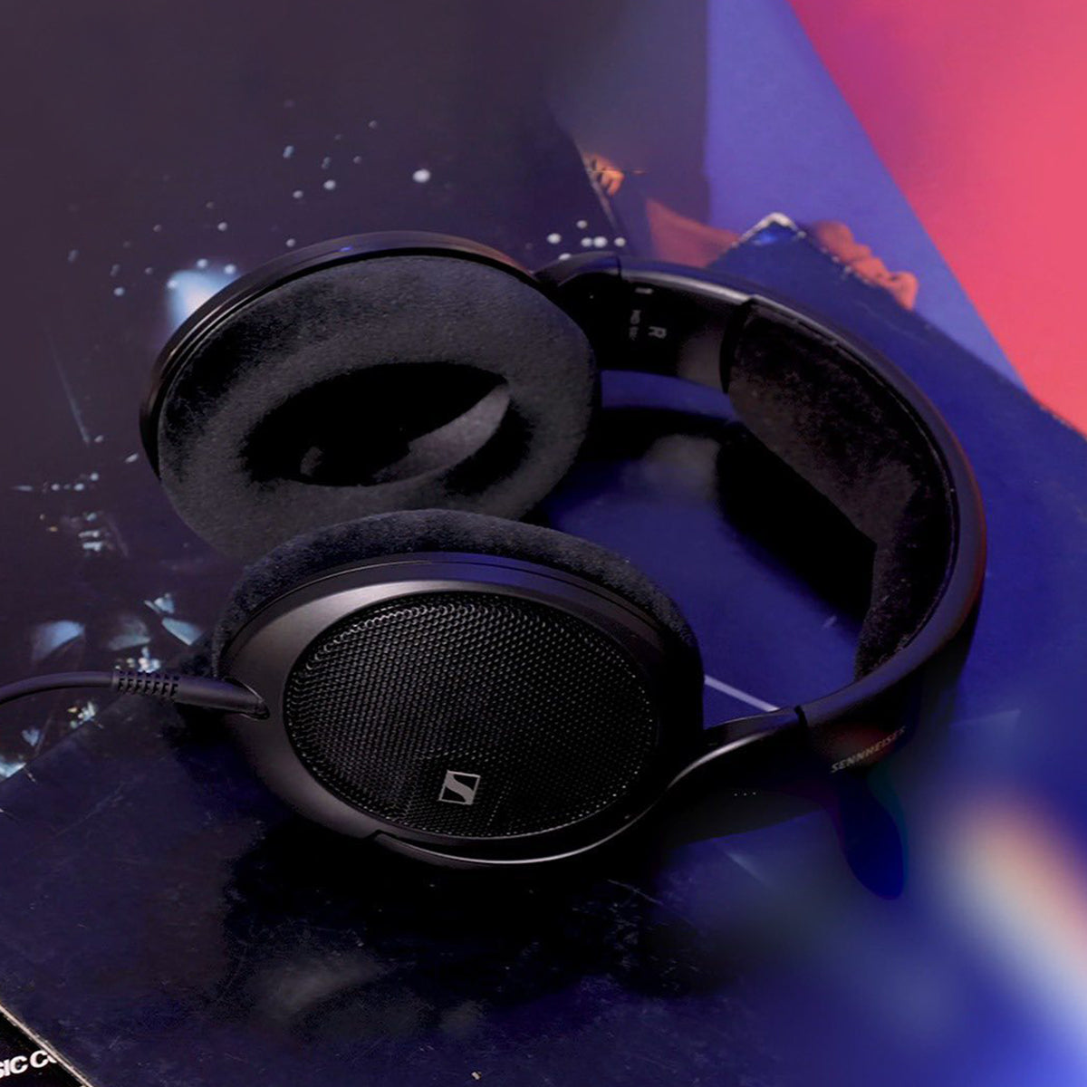 SENNHEISER HD560S 新品未開封 Sennheiser HD 560 S Over-The-Ear Audiophile Headphones | Unboxify